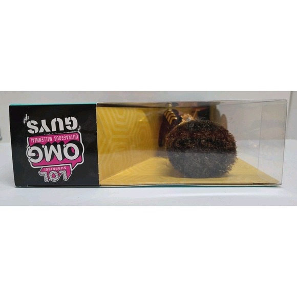 LOL Surprise OMG Guys Prince Bee Fashion Doll w/ 20 Surprises! NEW - Picture 7 of 7